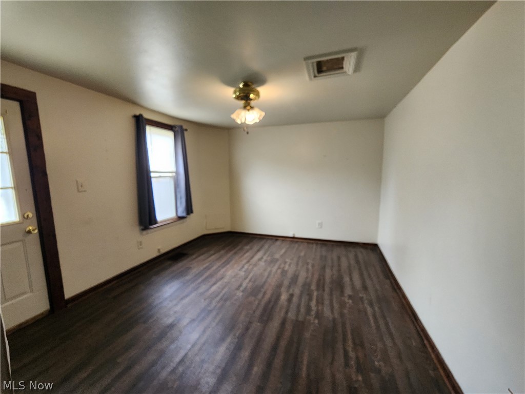 266 W Clark Street East Palestine OH 44413