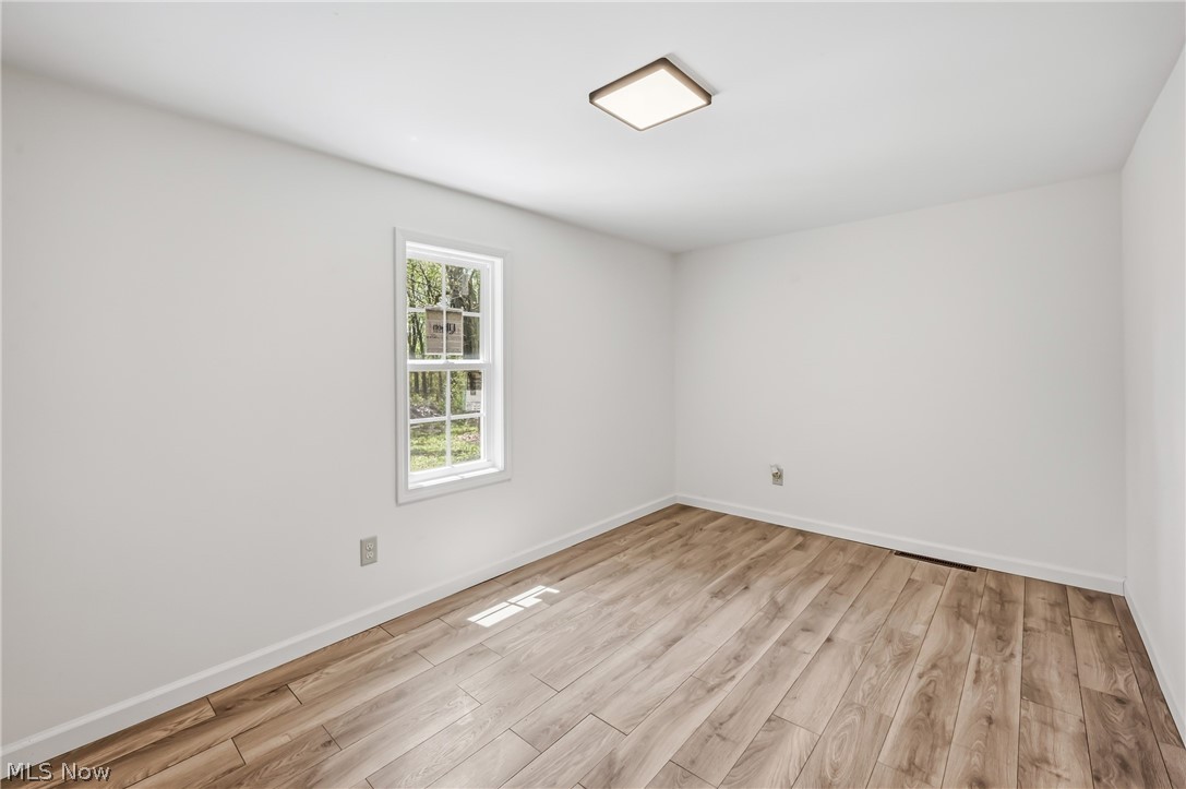 3343 Lawnview Avenue Lowellville OH 44436