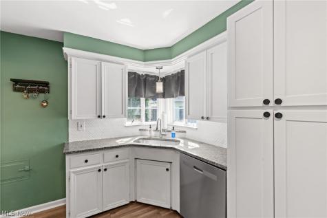 20893 Belvidere Avenue Fairview Park OH 44126