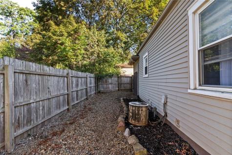 330 Leeds Street Akron OH 44305