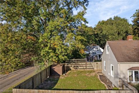330 Leeds Street Akron OH 44305