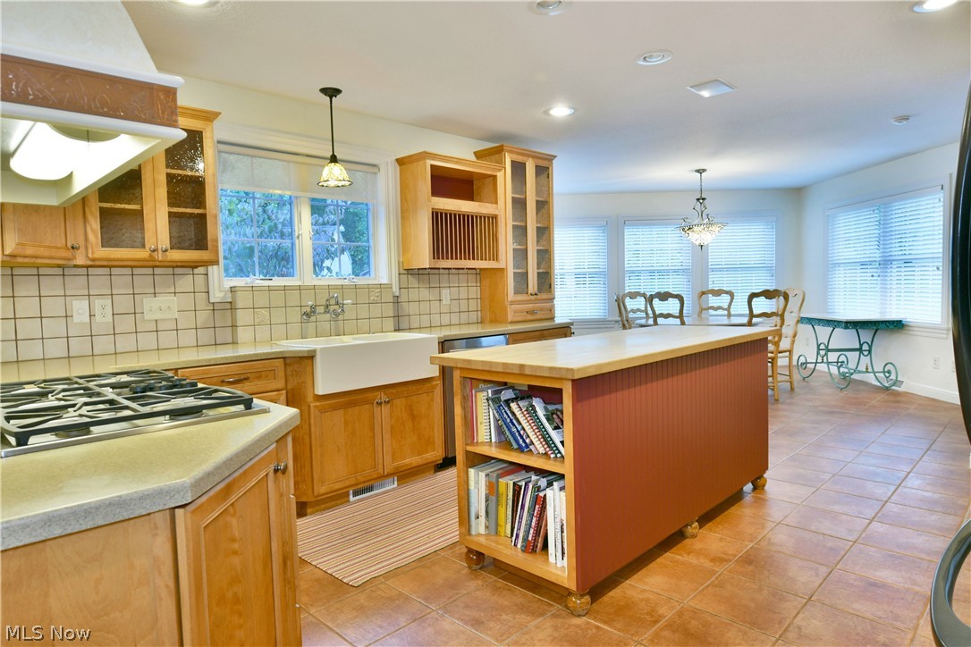540 Warner Road Hubbard OH 44425