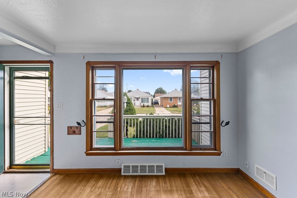 6305 Kenneth Avenue Parma OH 44129