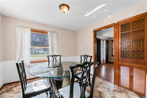 9216 Behrwald Avenue Brooklyn OH 44144