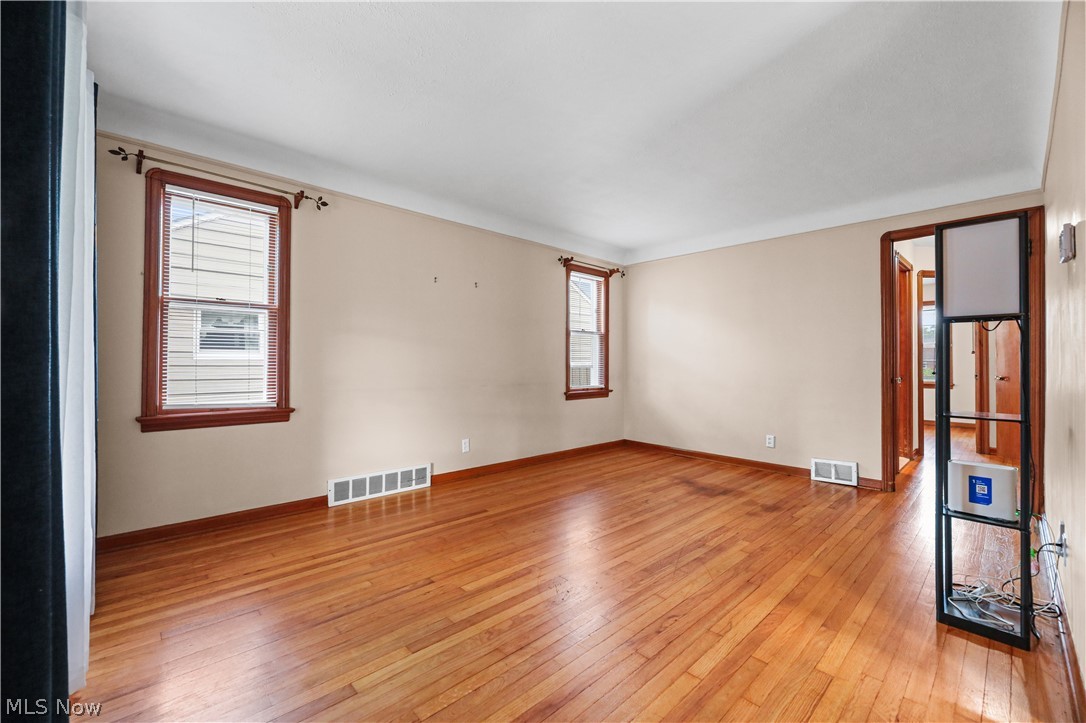9216 Behrwald Avenue Brooklyn OH 44144