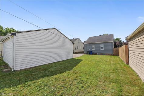 9216 Behrwald Avenue Brooklyn OH 44144