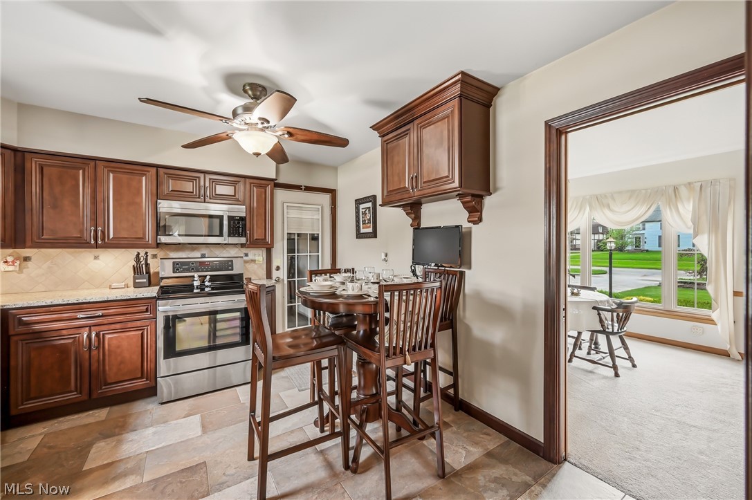 546 Perkinswood Boulevard NE Warren OH 44483