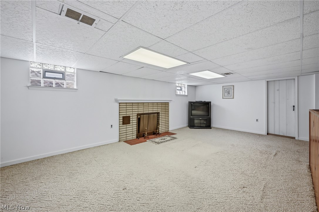 546 Perkinswood Boulevard NE Warren OH 44483