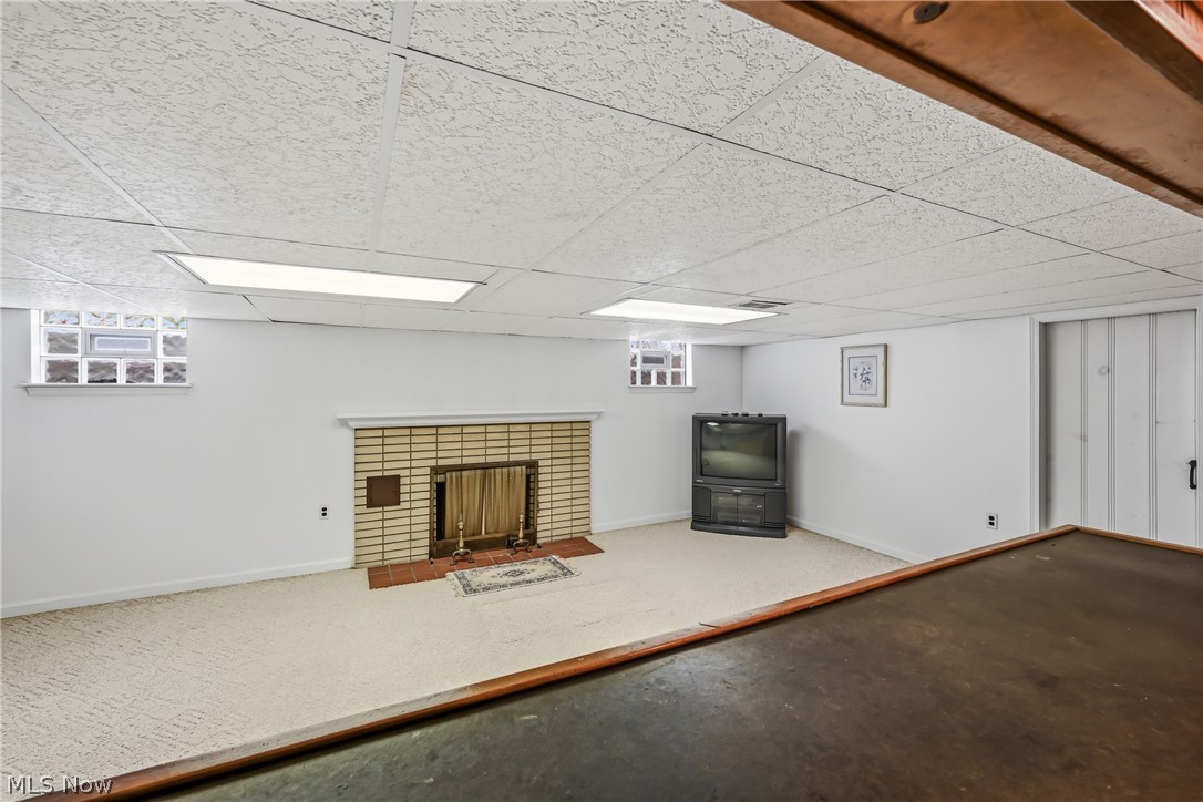 546 Perkinswood Boulevard NE Warren OH 44483