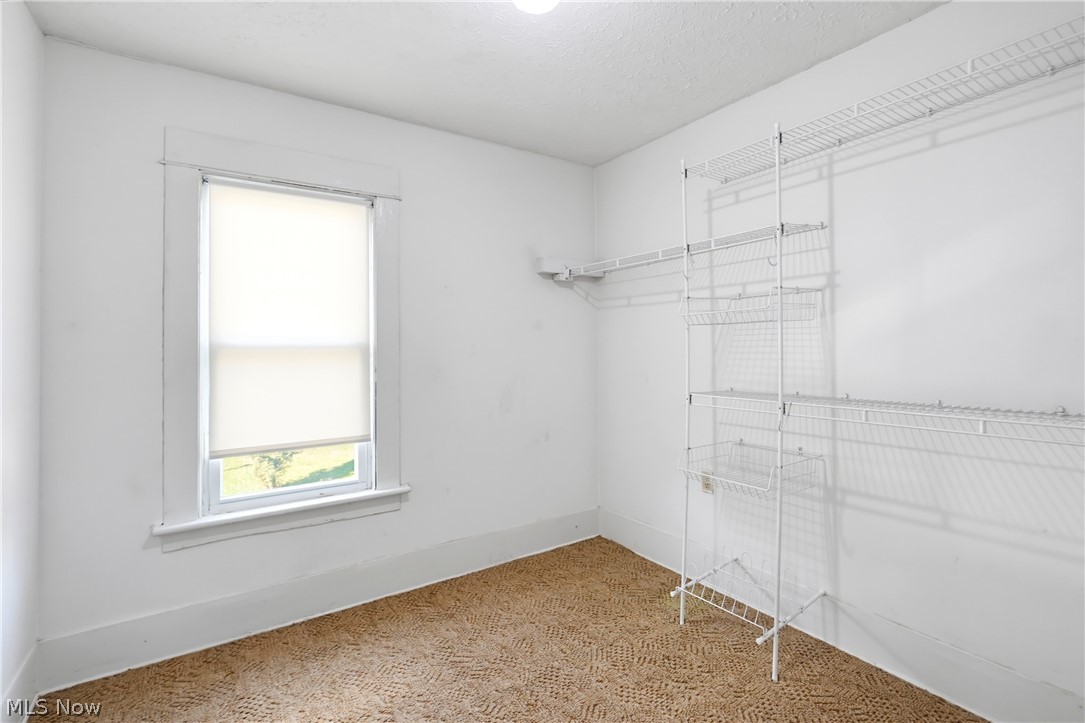 91 Mcnaughton Street Akron OH 44305