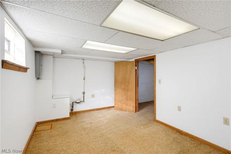 91 Mcnaughton Street Akron OH 44305