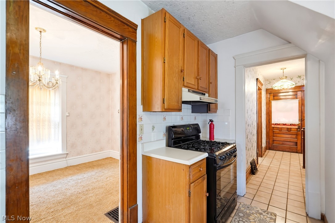 91 Mcnaughton Street Akron OH 44305