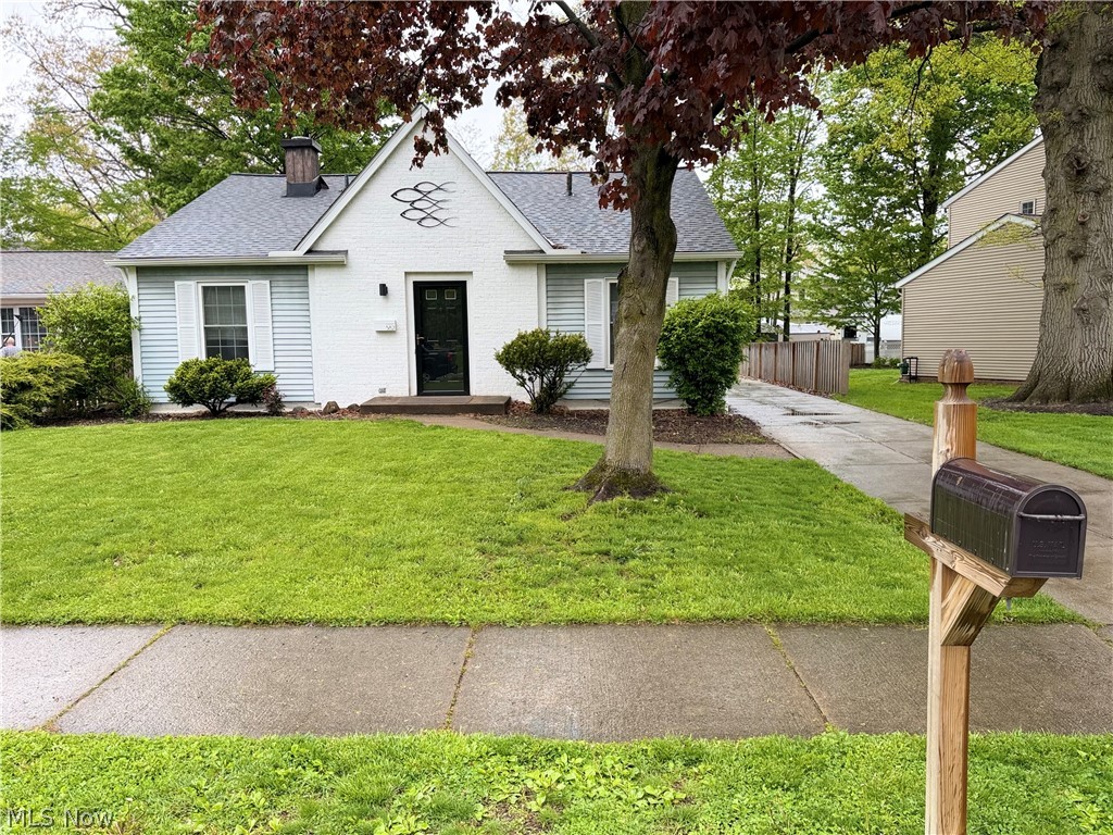 582 Forestview Road Bay Village OH 44140