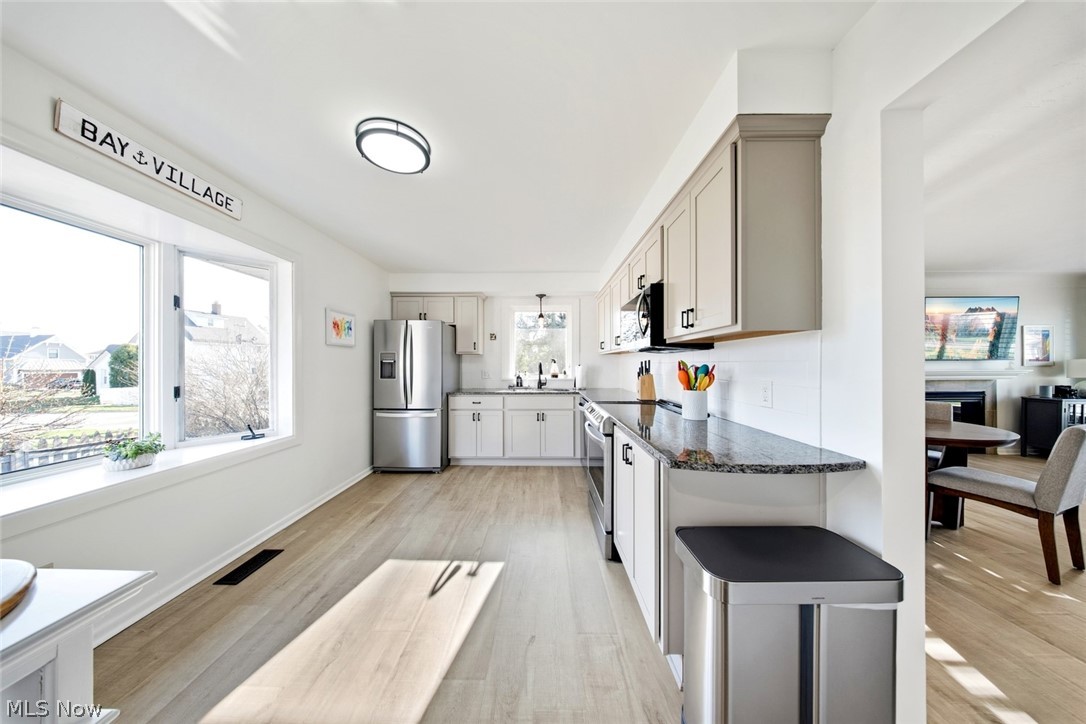 23904 Lake Road Bay Village OH 44140