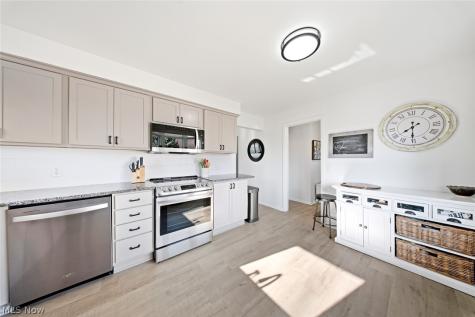 23904 Lake Road Bay Village OH 44140