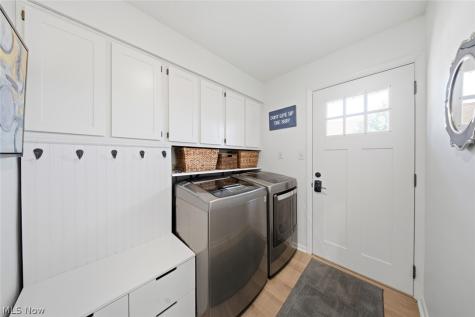 23904 Lake Road Bay Village OH 44140