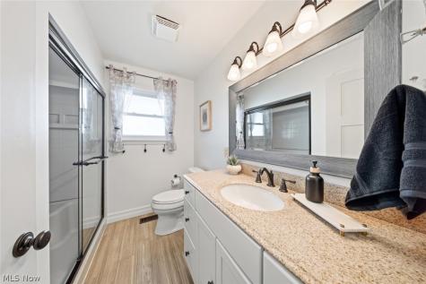 23904 Lake Road Bay Village OH 44140