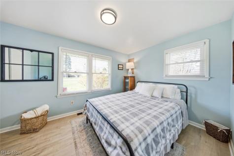 23904 Lake Road Bay Village OH 44140
