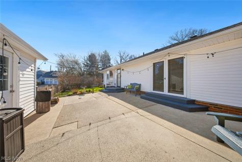 23904 Lake Road Bay Village OH 44140