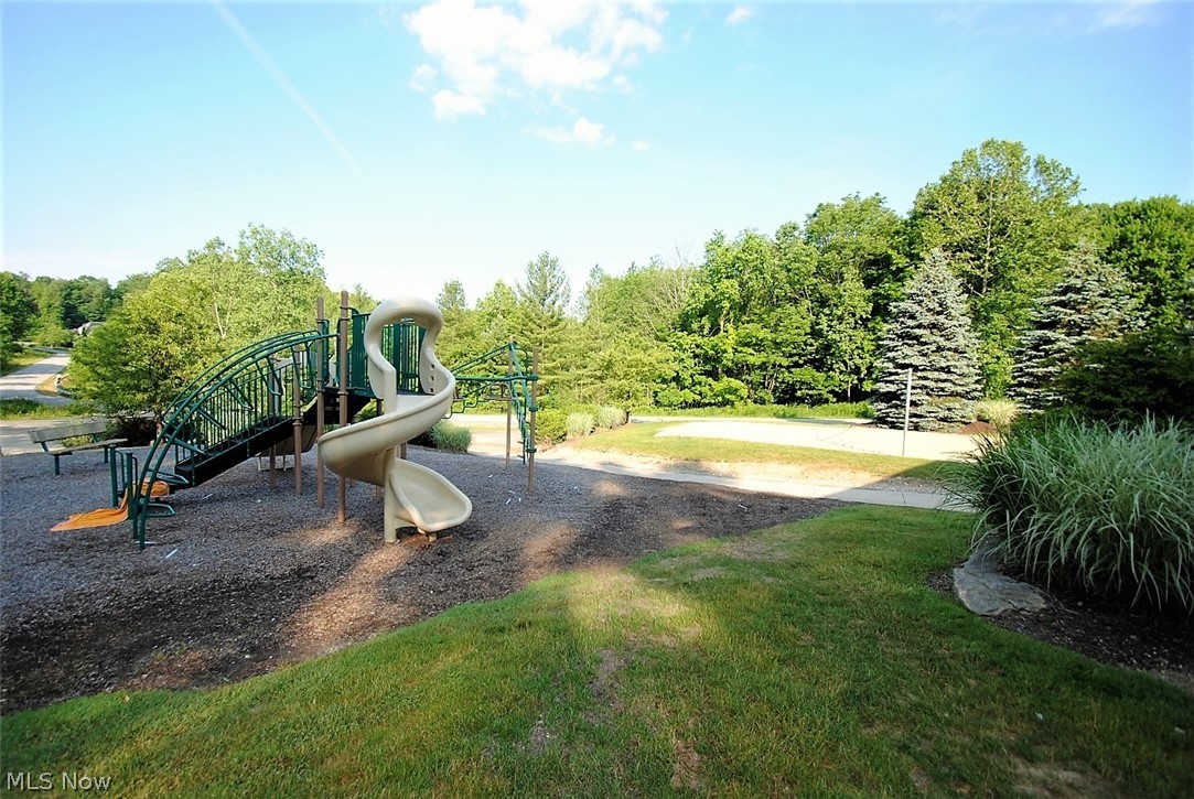 8275 Pebble Creek Court Chagrin Falls OH 44023