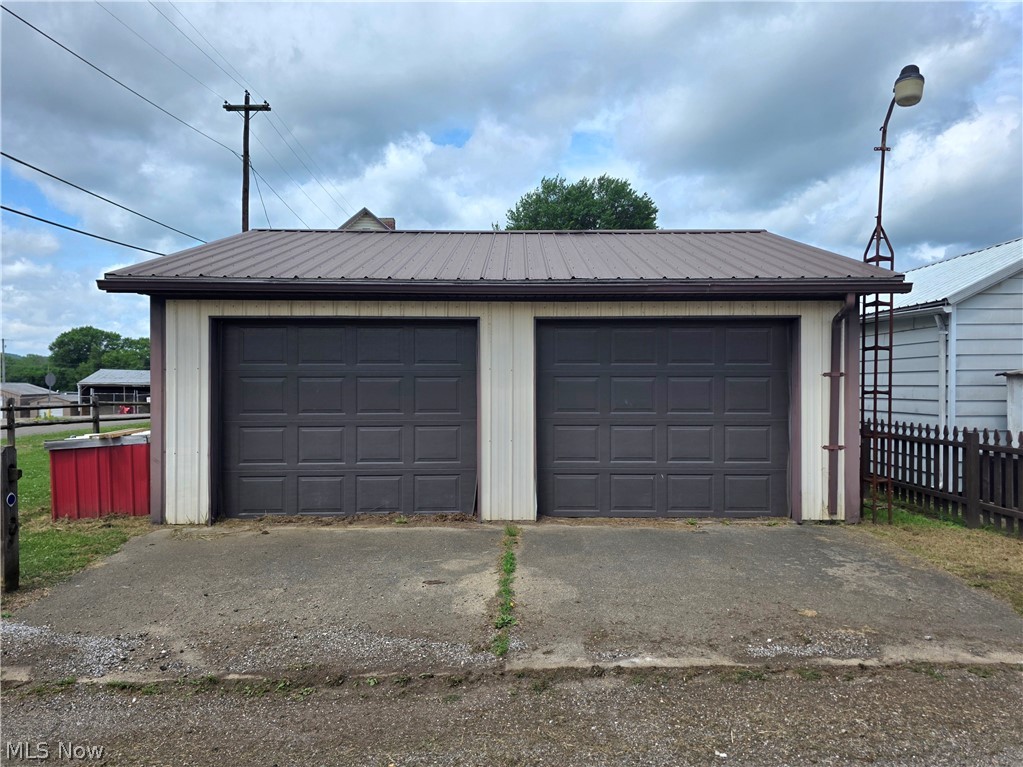 2380 S Lawn Avenue Coshocton OH 43812