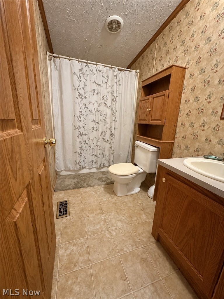 13058 Kevin Lane Chardon OH 44024
