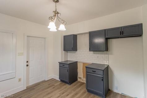 154 S Schenley Avenue Youngstown OH 44509