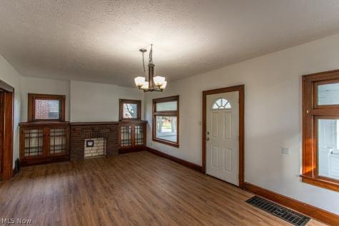 154 S Schenley Avenue Youngstown OH 44509