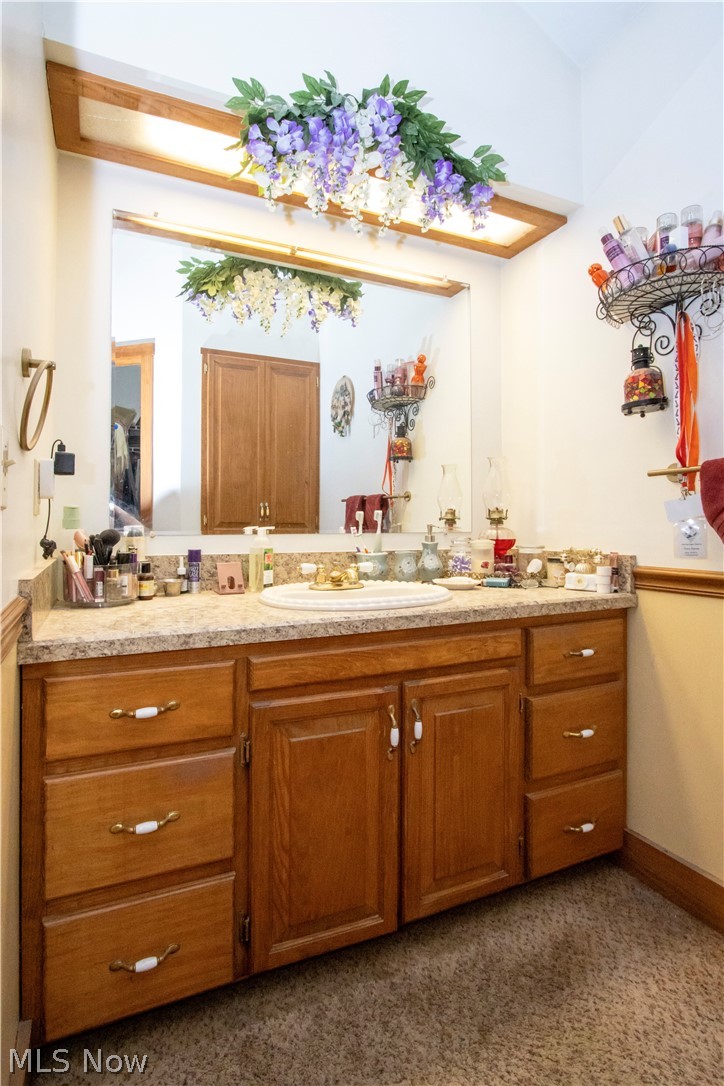 1043 N Honeytown Road Wooster OH 44691