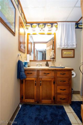 1043 N Honeytown Road Wooster OH 44691