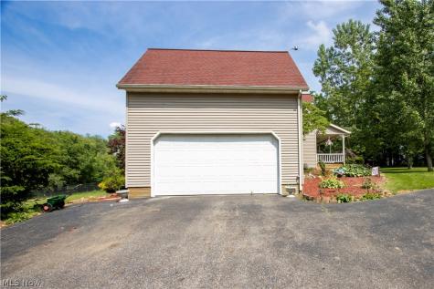 1043 N Honeytown Road Wooster OH 44691