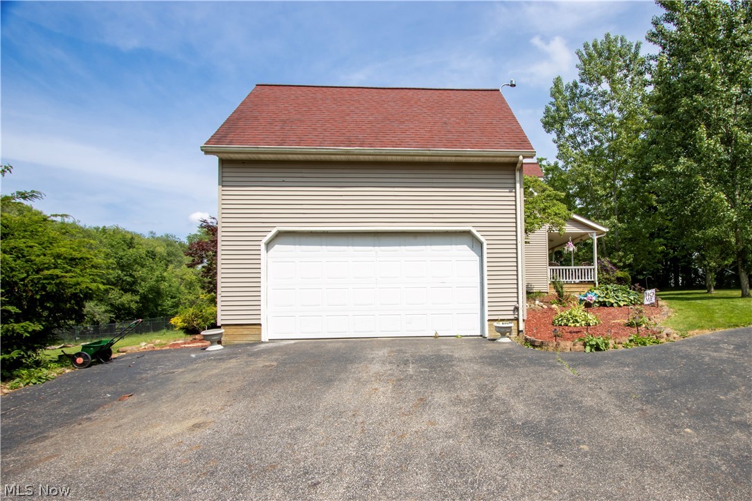 1043 N Honeytown Road Wooster OH 44691