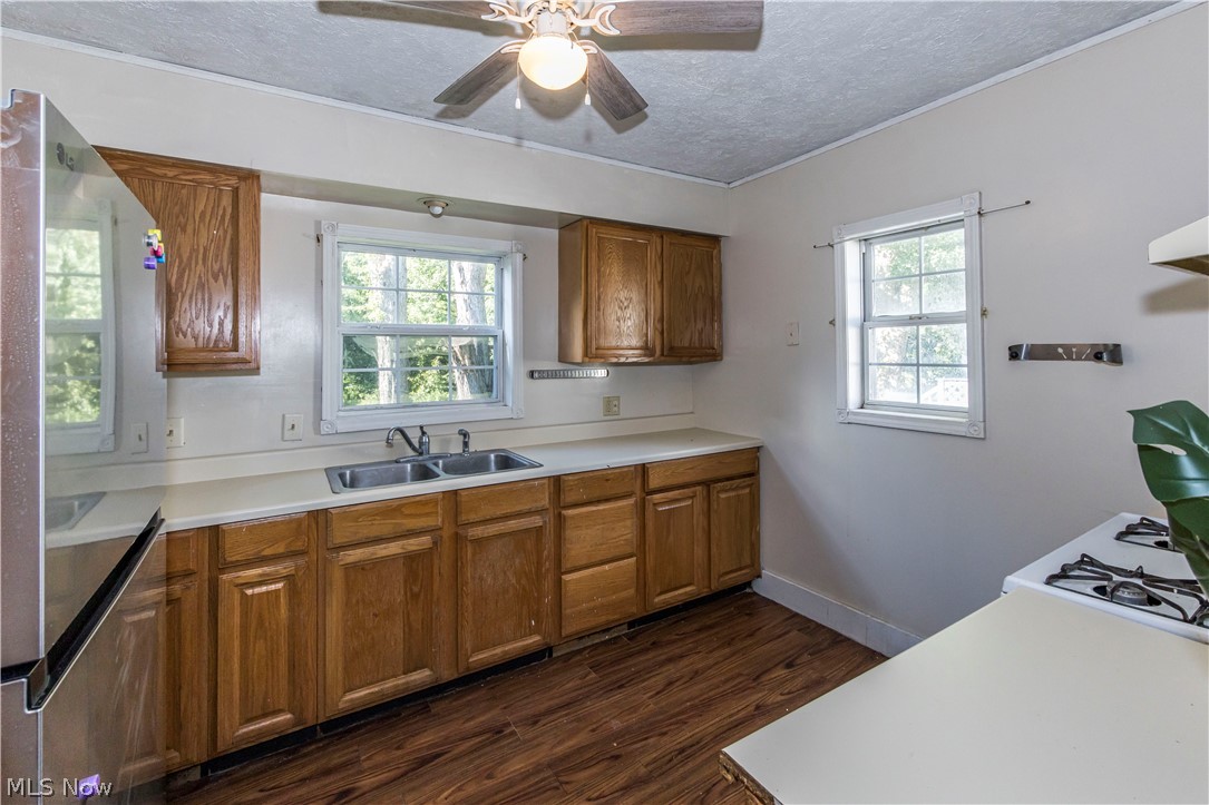 143 E Central Avenue Ravenna OH 44266