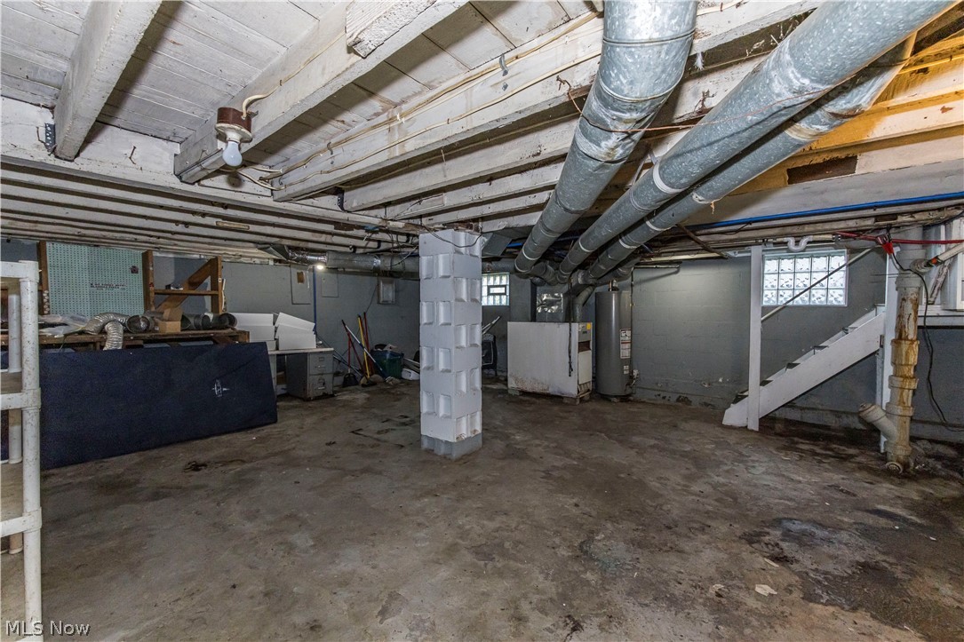143 E Central Avenue Ravenna OH 44266