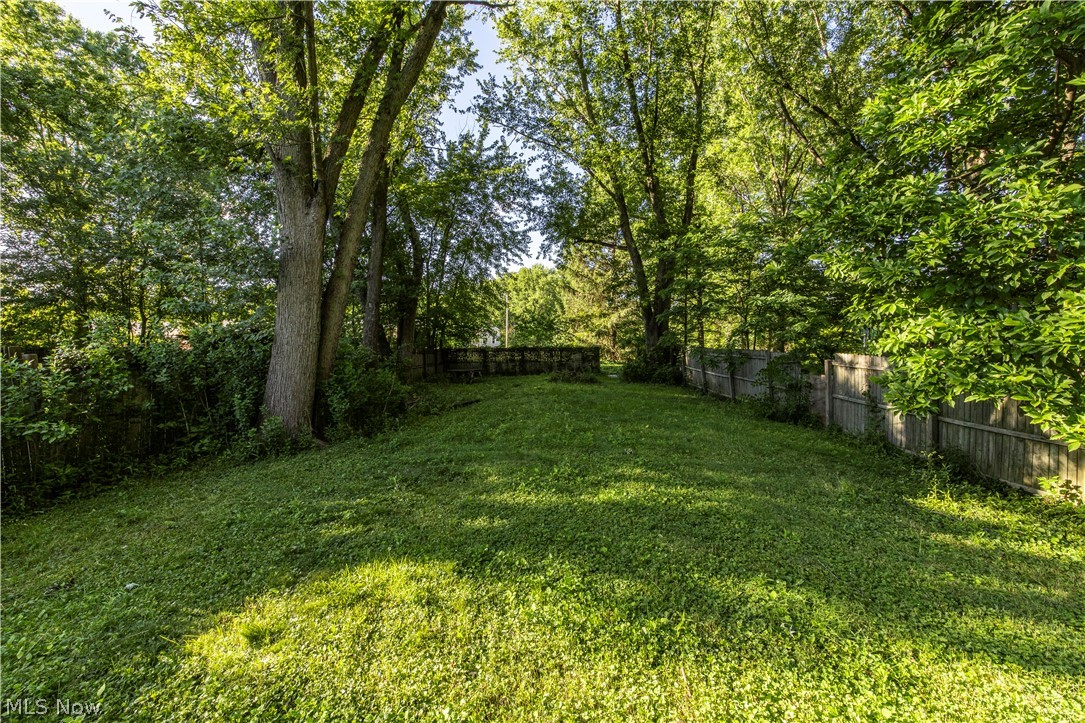 143 E Central Avenue Ravenna OH 44266