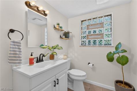 11179 Lafayette Drive Parma Heights OH 44130