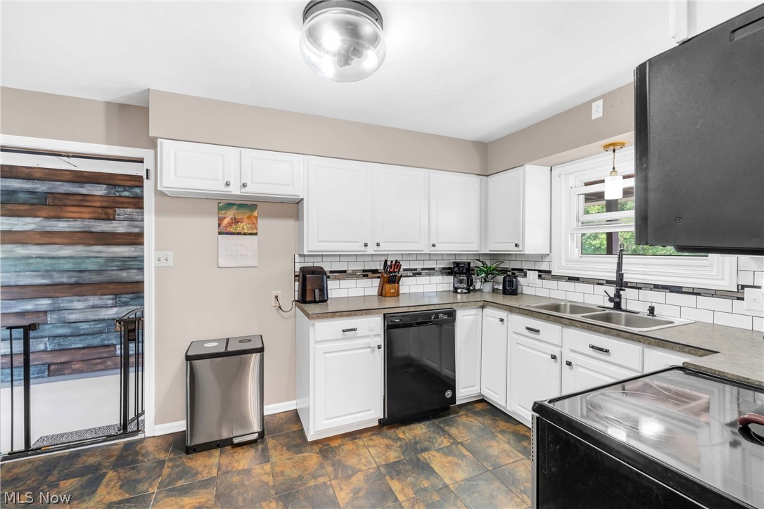 1159 E Robinson Avenue Barberton OH 44203