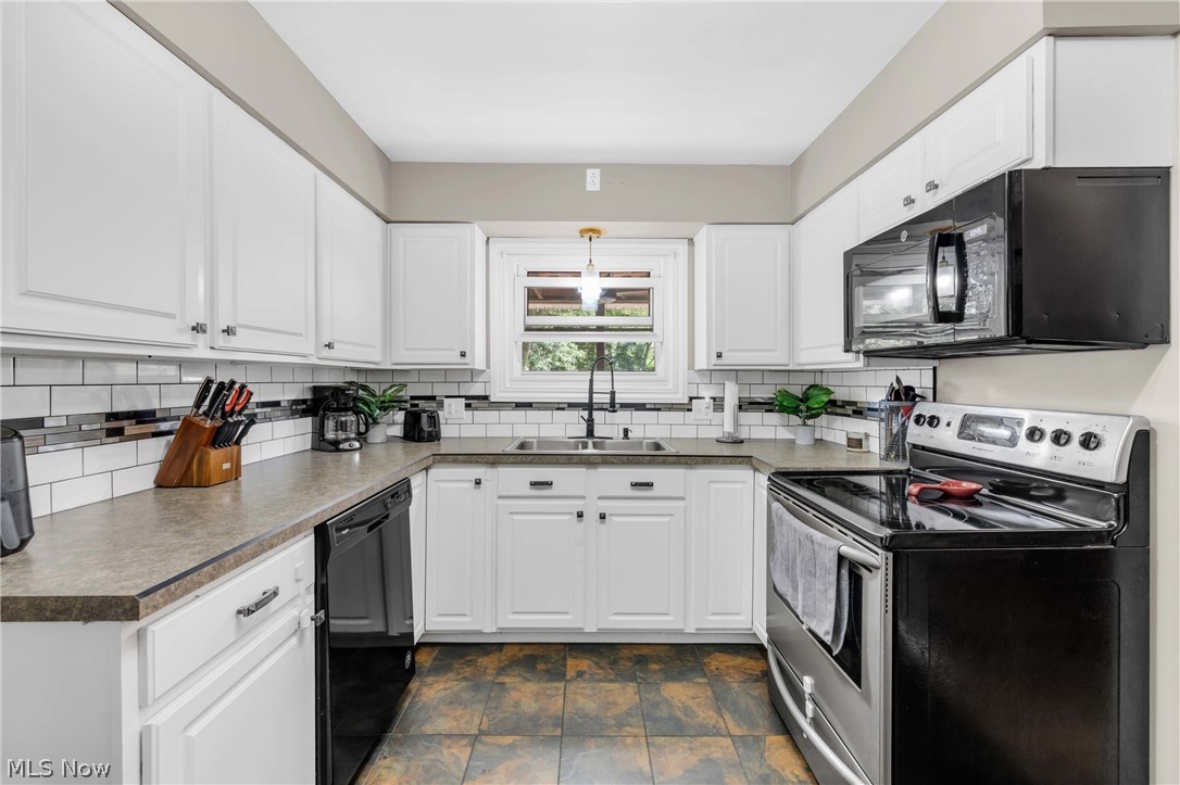 1159 E Robinson Avenue Barberton OH 44203