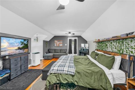 1159 E Robinson Avenue Barberton OH 44203