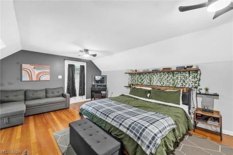 1159 E Robinson Avenue Barberton OH 44203