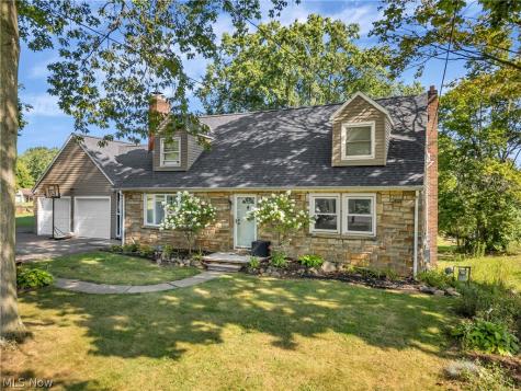1159 E Robinson Avenue Barberton OH 44203