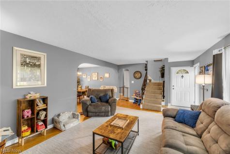 1159 E Robinson Avenue Barberton OH 44203