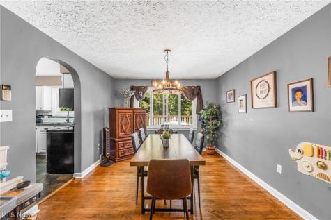 1159 E Robinson Avenue Barberton OH 44203