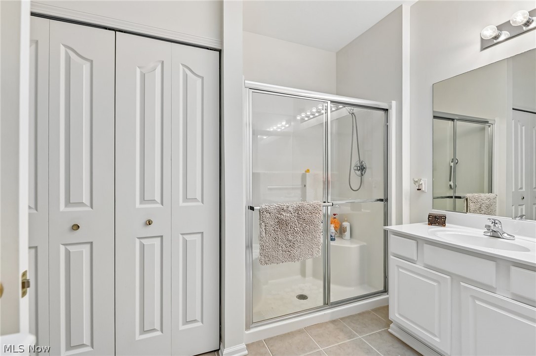 38466 Renwood Avenue Avon OH 44011