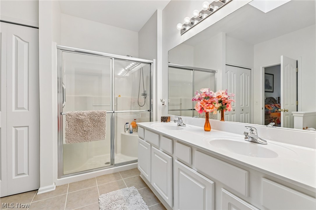 38466 Renwood Avenue Avon OH 44011