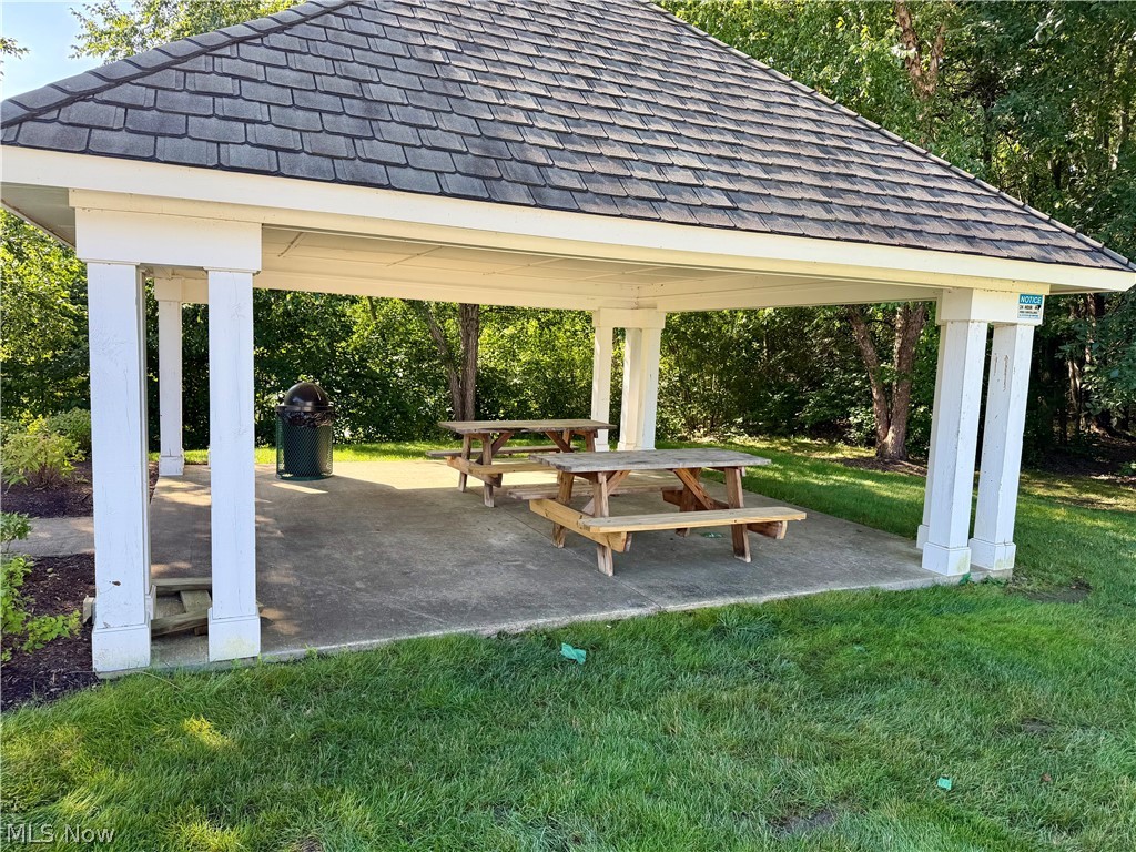 38466 Renwood Avenue Avon OH 44011
