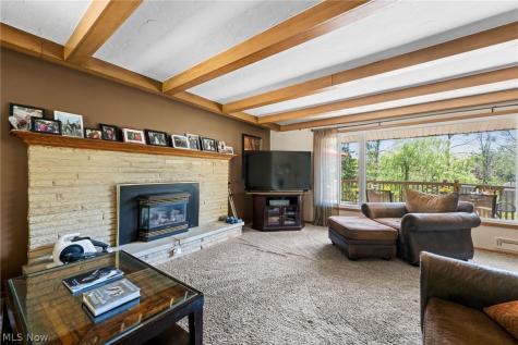 12977 W Pleasant Valley Road Parma OH 44130