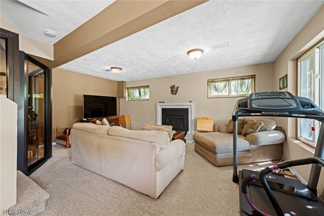 12977 W Pleasant Valley Road Parma OH 44130