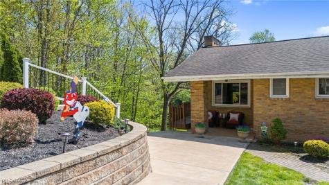 12977 W Pleasant Valley Road Parma OH 44130