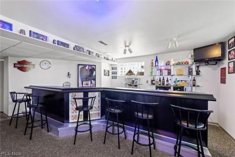 12977 W Pleasant Valley Road Parma OH 44130